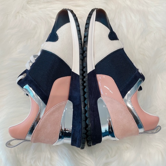 Louis Vuitton sneakers - Picture 5 of 9